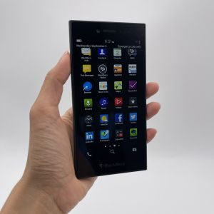 Blackberry Leap Z20 Original Dual Core 5.0 "4G หน้าจอสัมผัส16GB ROM กล้อง8MP โทรศัพท์มือถือ