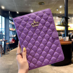 Crown Case Bling Stand Flip shell casing Para iPad 7th 8th 9th 10.2 10.9inch Air3 Air4 Air5 iPad Pro 10.5 Pro 11 inch Wake Sleep Coque Shell PU Tablet Case With Support Crowns Leather Cover A1701 A1709 A2123 A2152 A2153 A2198 A2200 A2232