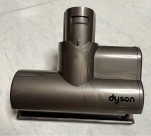 Đầu hút nệm sofa có con lăn cho máy hút bụi dyson v6 dc58 dc59 dc74 used hàng đã qua sử dụng