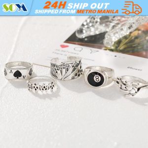 5pcs/set Retro Punk Skull Rings Set Men Ghost Claw Poker Clown Ring Number 8 Round Halloween Jewelry Woman Men Band Silver Ace of Spades Stainless Steel Spades Poker Rings