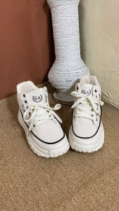 Sepatu Kanvas Tinggi Wanita Model Korea SSK 332