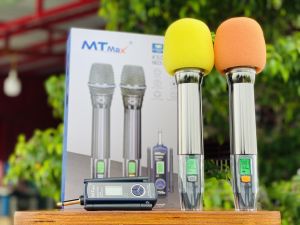Micro Karaoke Đa Năng MTMAX K50 Pro – Micro Không Dây Karaoke Sử Dụng Cho Tất Loại Loa Kéo Vang Amply Thiết Kế Mới Lạ Độ Nhạy Cao Chống Hú Tốt Tích Hợp Cổng Sạc Pin Ngay Trên Mic Pin Sạc Dung Lượng Lớn Tiện lợi Mang đi Picnic