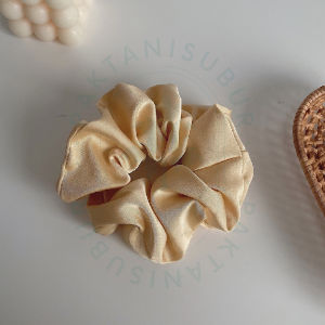 Scrunchie Satin Elastis Shinny Polos Ikat Rambut Kunciran Rambut Korea Aesthetic Hairband