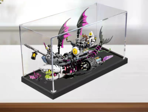 Display Case Box 71469 Nightmare Shark Ship