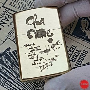 Bật Lửa Hột Quẹt Zippo Tình Cha Mẹ Mộc Đáy Ngược Đời La Mã XIII Đồng Nguyên Khối ( Tặng Phụ Kiện)