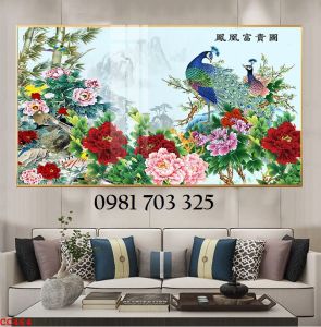 Tranh gạch đẹp chim công mẫu đơn