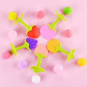 DreamBaby Mainan anak gigitan bayi/Baby Fruit Teether Silicone