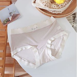 P004 Ultra-thin Comfortable Seamless Panties Mesh Silk Underwear Breathable Briefs Seluar Dalam Wanita