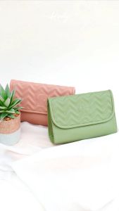 Lori Pouch Dompet Genggam Wanita