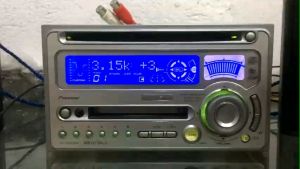 Amplyer Carozzela AUX/CD/MD/OUT SUB/Out Rca. made in japan .loai 2 din giành lắp chung cho các loại xe.