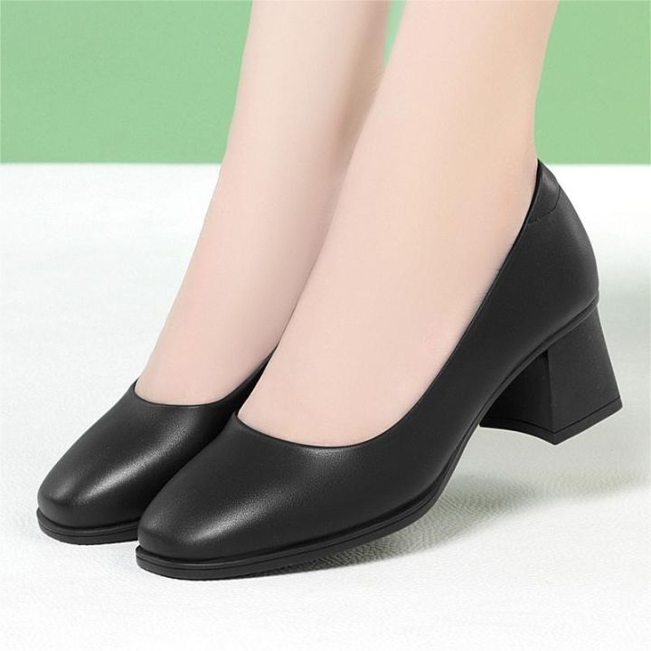 Korean%20Style%20Mid-Heel%20Block%20heels%20shoes%20for%20women%20Non-Slip%20Office%20Heels%20for%20women%20-%20Image%204
