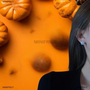 [COD] MINIFRIUT Classic Micro-Inlaid Super Shiny Square Earrings For Women Simple And Cool Style Earrings