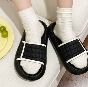 QXshop  ดีไซร์ใหม่ รองเท้าแฟชั่น รองเท้าแบบสวมลายสีเรียบๆแต่ใส่แล้วมุ้งมิ้ง สุดๆ เหมาะกับทุกฤดู 👠มี3สีนะคะซิส