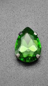 คริสตัลทรงหยดน้ำ คริสตัลทรงไข่ คริสตัลสีเหลี่ยม ขนาดต่างๆสำหรับงานเครื่องประดับตกแต่งและประดับองค์พระ