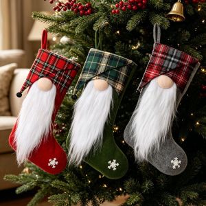 XYAX Santa Claus Christmas Stockings Elk Large Capacity Xmas Tree Hanging Decoration Ornaments Cartoon Santa Claus Gift Bag Photo Props
