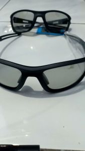 KACA MATA POLARIZED PHOTOCROMIC KEREN UNTUK MASER IKAN