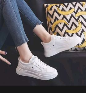 Sepatu Wanita Sneakers Kets Bertali Import Terbaru  / Sepatu Sekolah Import Anti Slip