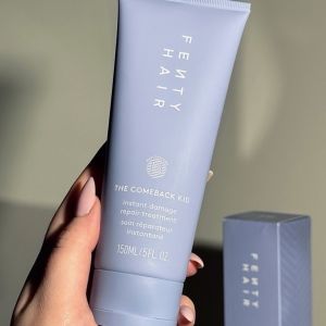 [BILL US] Kem phục hồi tóc hư tổn Fenty Beauty The Comeback Kid Instant Damage Repair Treatment Bond Builder - ✅ Với thành phần Replenicore-5 giúp phục hồi ngọn tóc chẻ và giảm gãy rụng  ✅ Dưỡng ẩm và nuôi dưỡng tóc khô hư tổn  ✅ Làm mềm giảm xơ rối và