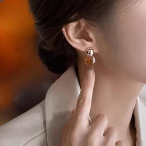 Hmeme ต่างหูหินตาเสือเรซิ่นสีน้ำตาลวินเทจสำหรับผู้หญิงต่างหูแฟชั่นบุคลิกภาพเครื่องประดับสี Maillard ของขวัญ