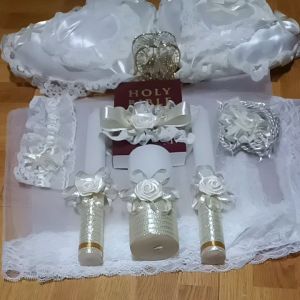 Wedding Decor with Holly & Bible: A Comprehensive Guide