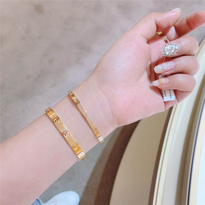 Cartier Cartier classic Love bracelet 18K gold rose gold lovers