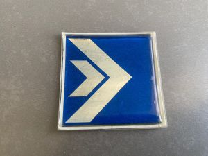 Emblem logo Panah biru / Kapten Panther Original (Ada pelindung Emblem)