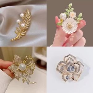 Luxurious Womens Fashion Flower Brooches Butterfly Breast Pins with Exclusive High-End Appeal and Unique New Style Chest Flowers to Prevent Exposure