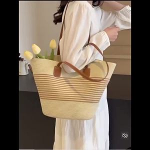 Large-capacity woven straw bag for commuting striped color-blocking versatile straw bag beach bag for seaside vacations single-shoulder straw bag