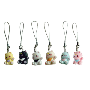 Fashionable Lovely Cats Keychain Resin Pendant Accessory for Girls Backpack Decoration and Sweet Gifts Addition