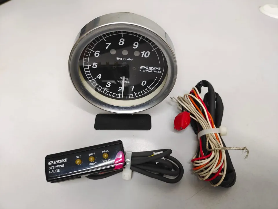 Pivot Quartz Stepping Gauge With Controller / RPM Meter / Shift