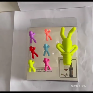 Creative Upside Down Man Design Silicones Bottle Stoppers And Glass Identifier For Wine Lovers And Parties