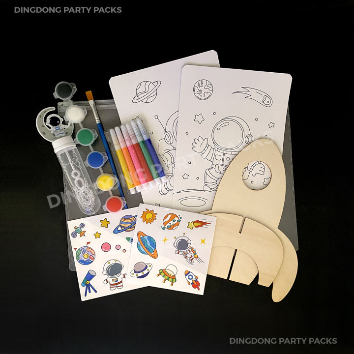 Spaceship Astronaut Colouring Set - Birthday Party Pack / Goodies ...