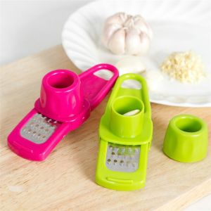 HUYAN Handheld Manual with Hole for Vegetable Nuts Ginger Chopper Kitchen Grinder Garlic Crusher Garlic Cutter