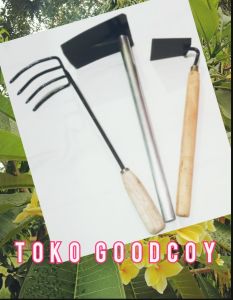 cangkul taman paket berkebun