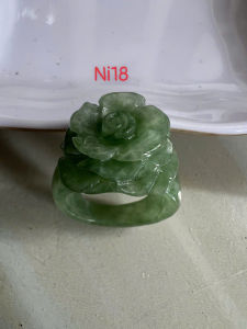 Nhẫn Nữ mới chạm Bông Hồng Nổi Đá Cẩm Thạch Tự Nhiên màu Xanh Rêu đẹp Ni 18mm đeo tay xinh chỉ có 399k/1 chiếc ạ