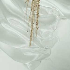 PROMO KAIN VELVET SPESIAL PUTIH BAHAN POLOS UNTUK SERAGAM