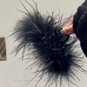 Lucy Celebrity-style feather claw clip ostrich feather hair clip super elegant and luxurious 2026 New internet-famous model