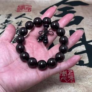 New product   Zambian Blood Sandalwood Buddhist Bead Bracelet Old Material Small Leaf Purple Sandalwood High-Density Golden Veins Wholesale Prayer Beads Wooden Bracelet Craft Manufacturer