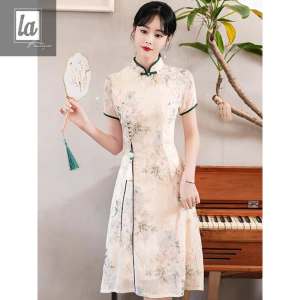 La Boutique.1996 - (CÓ SẴN) Sườn xám voan hoa kèm ngọc bội 45kg - 50kg