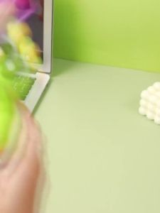 新款抖音爆款爆眼龙解压捏捏乐龙年恐龙创意发泄搞笑玩具减压神器New type of shaking sound explosive eye dragon decompression kneading music the Year of the Loong dinosaur creativity funny toys decompression artifact