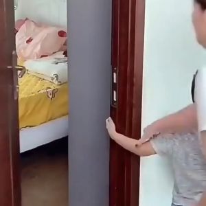 ที่กั้นประตูลายการ์ตูนกันหนีบเด็ก/คลิปหนีบประตูเด็ก/การ์ดนิรภัยสำหรับทารก/ที่กั้นประตู