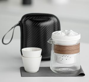 Portable Tea Set Outdoor Travel Kung Fu Tea Set with Filter Teacup Glass (belt pack)
