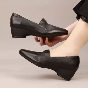 【FAMMY FAEY】Corrective Soft-Soled Genuine Leather Womens Shoes Cowhide Womens Shoes Flat Heel Soft-Soled Mothers Shoes for Middle-Aged and Elderly Women