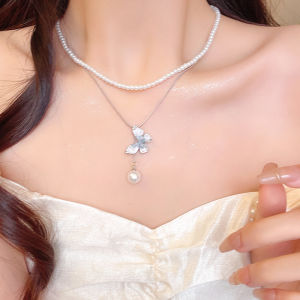 Luxury temperament Korean blue small broken diamond butterfly necklace