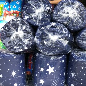 ผ้านวม ผ้าห่มนวม ผลิตจากใยสังเคราห์แท้ 100%. ขนาด5ฟุต 150x200 cm น้ำหนักเบาซักเครื่องได้