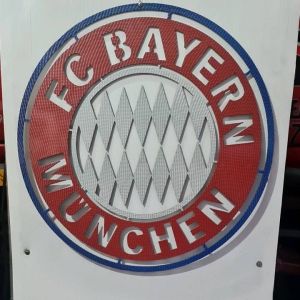 โลโก้บาเยิร์นมิวนิค BAYERN MUNCHEN ขนาดสเกล 60*60 cmเหล็กหนา 3 mmน้ำหนัก 4 kgพ่นสี 2K เคลือบคฟล่าสวยแปลกเป็นมิติสีพ่นรถยนต์ภายนอกสวยงามสมจริงคงทน