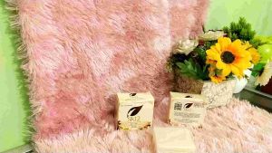 Sabun Herbal SR12 Rice Soap Pembersih Wajah Pencerah Untuk Anak Remaja Maupun Dewasa Cewek Atau Cowok Mengatasi Kulit Berminyak Berjerawat Sensitif Mencerahkan Memutihkan Seluruh Tubuh Original Bpom