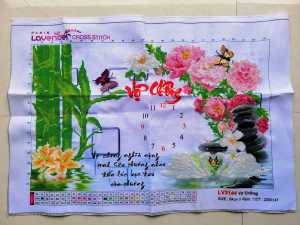 Thành phẩm tranh thêu chữ thập đồng hồ Vợ chồng TPLV3144