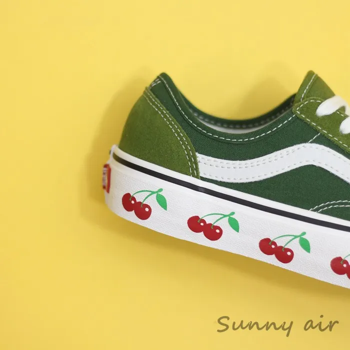 Vans authentic best sale strawberry tape green