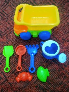 Bộ đồ choi các loại hạt xúc cát bán kèm phụ kiện cho bé đi biển hoặc chơi trong nhà - Thingkids